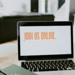 As a means of adapting to the concept of lifelong learning, universities are adopting micro-credentials and short online courses.