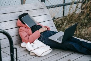 Maintaining a Healthy Work-Study-Life Balance While Attending University Without Exhaustion