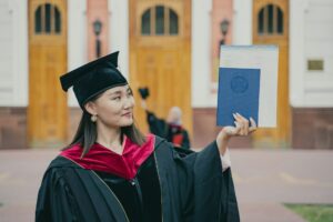 Pros and cons of getting two degrees