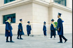 Micro-Credentials: Are They the Next Generation of Diplomas? A Look at the Transition from Degrees to Skills