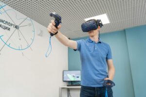 The Use of Virtual Reality in the Training of Medical and Engineering Professionals